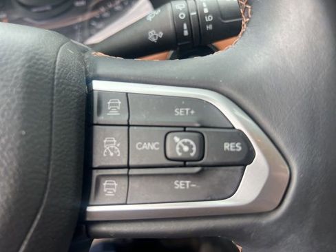 Used 2022 Jeep Compass Limited AWD/4WD image 10