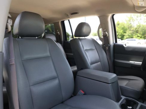 Used 2005 Dodge Durango SLT RWD image 16