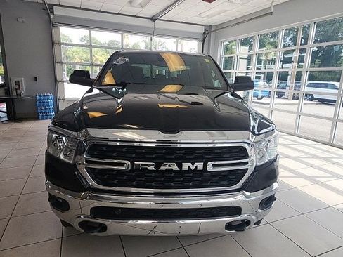 Used 2022 RAM 1500 Big Horn AWD/4WD image 3