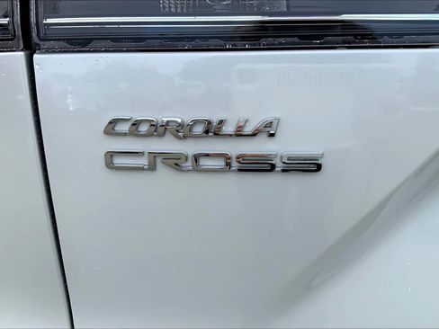 New 2026 Toyota Corolla Cross XLE image 14
