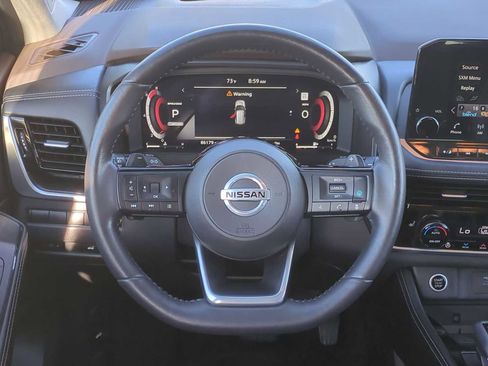 Used 2021 Nissan Rogue Platinum image 11