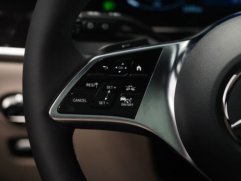 New 2026 Mercedes-Benz GLC 300 4MATIC image 16