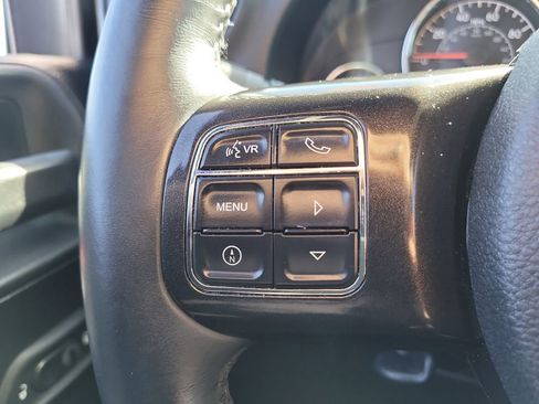 Used 2017 Jeep Wrangler Unlimited Rubicon image 25