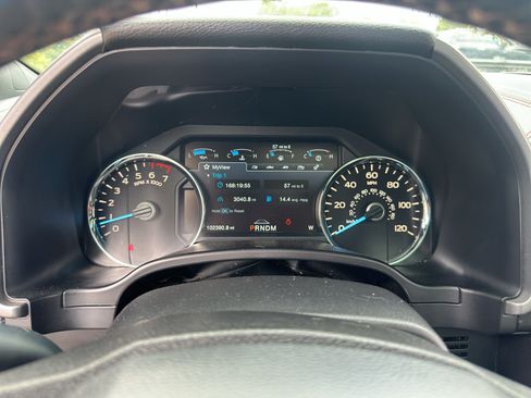 Used 2018 Ford F150 Platinum w/ Technology Package AWD/4WD image 28