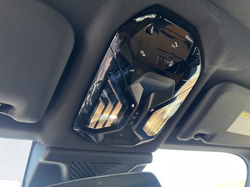 Used 2025 BMW X3 xDrive30i w/ Premium Package image 38