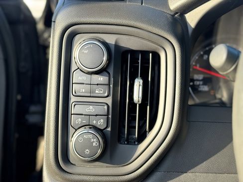 Used 2022 Chevrolet Silverado 1500 Custom image 20