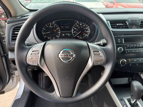 Used 2015 Nissan Altima 2.5 S w/ Power Driver Seat Package FWD image 13