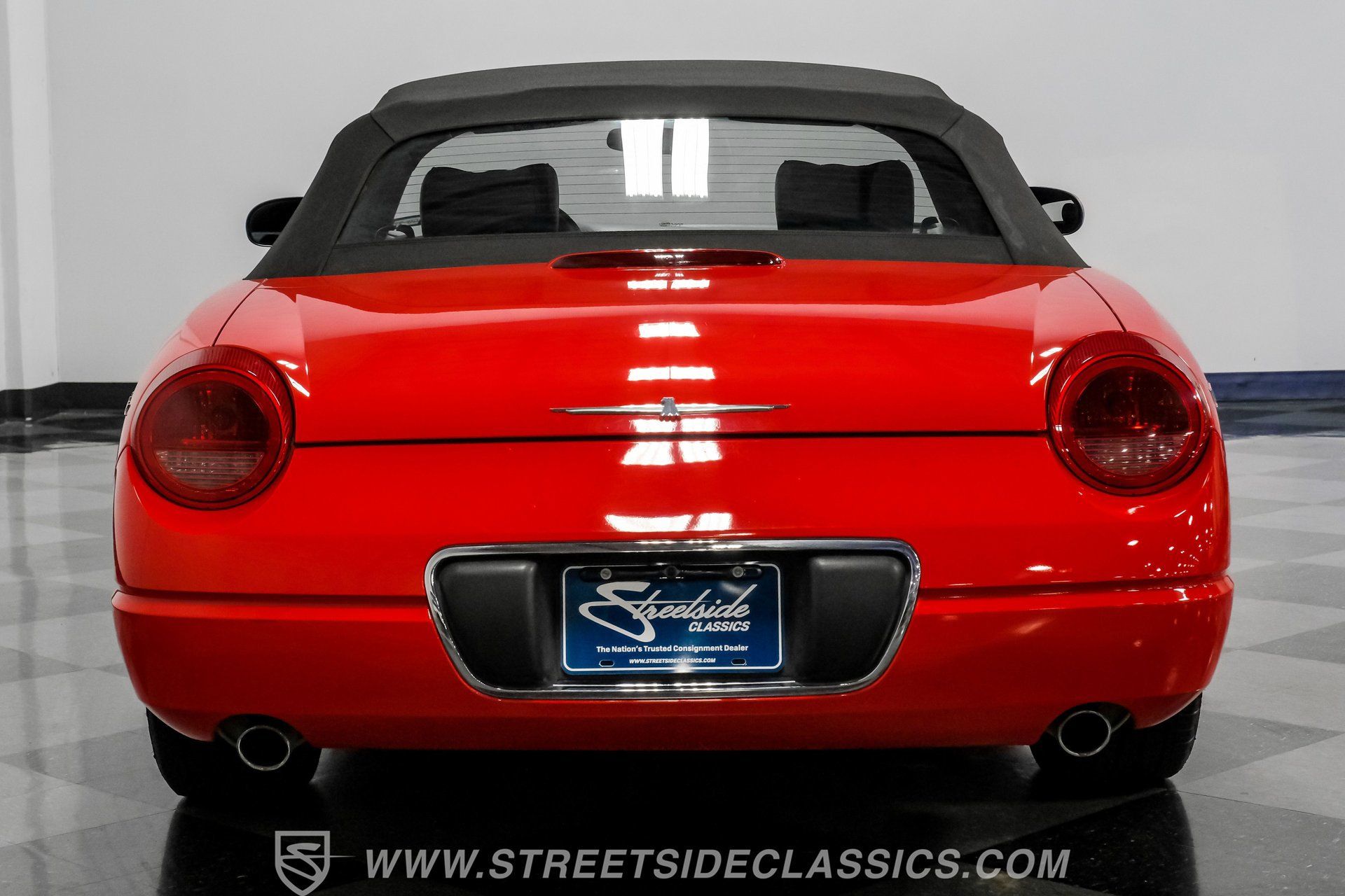 Used 2003 Ford Thunderbird RWD image 10