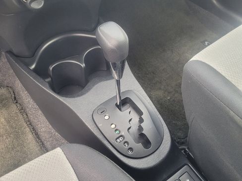 Used 2014 Toyota Yaris LE image 19