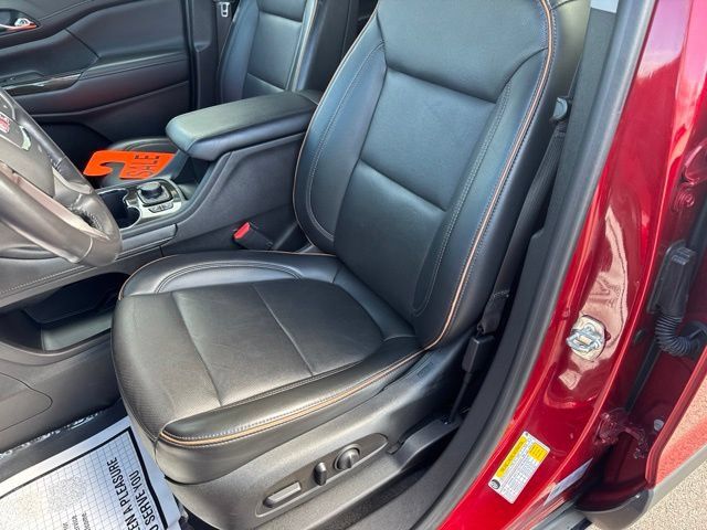 Used 2022 GMC Acadia AT4 w/ Preferred Package AWD/4WD image 13