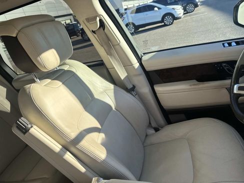 Used 2022 Land Rover Range Rover Westminster Edition image 11
