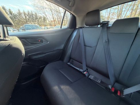 Used 2025 Toyota Prius LE image 37