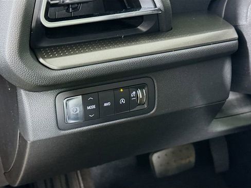 New 2026 Chevrolet Traverse LT image 10