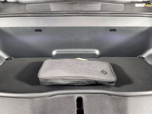Used 2022 Rivian R1T Adventure AWD/4WD image 14