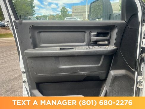 Used 2023 RAM 5500 Tradesman w/ Chrome Appearance Group AWD/4WD image 15