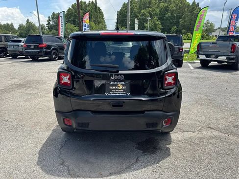Used 2021 Jeep Renegade Sport FWD image 6