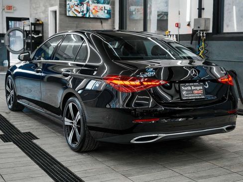 Used 2025 Mercedes-Benz C 300 4MATIC Sedan image 6
