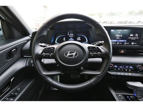 Certified 2025 Hyundai Elantra Sport FWD image 15