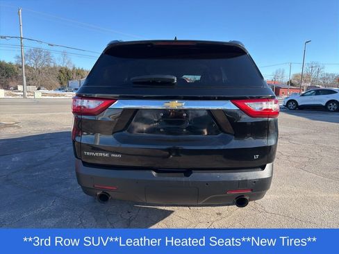 Used 2020 Chevrolet Traverse LT w/ LT Premium Package image 4
