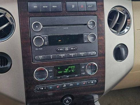 Used 2014 Ford Expedition EL XLT w/ Equipment Group 202A RWD image 13
