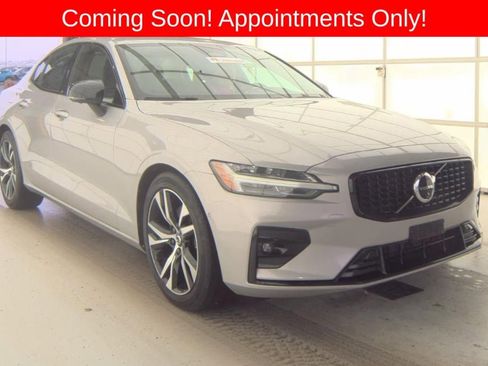 Used 2024 Volvo S60 B5 Plus image 1