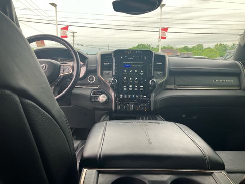 Used 2021 RAM 1500 Limited w/ Night Edition AWD/4WD image 36