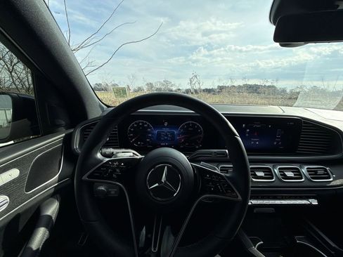 Used 2025 Mercedes-Benz GLE 350 4MATIC image 17