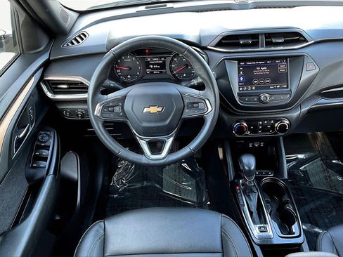 Used 2023 Chevrolet TrailBlazer ACTIV image 5