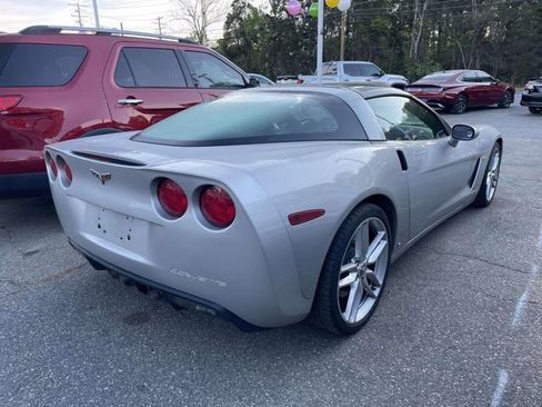 Used 2007 Chevrolet Corvette Coupe w/ Performance Package image 6