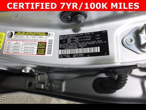 Used 2022 Toyota Highlander XLE image 25