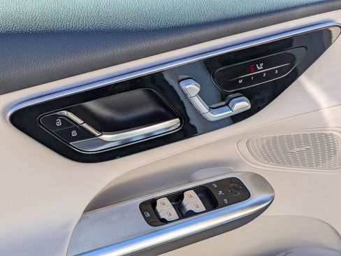 New 2026 Mercedes-Benz GLC 300 300 image 15