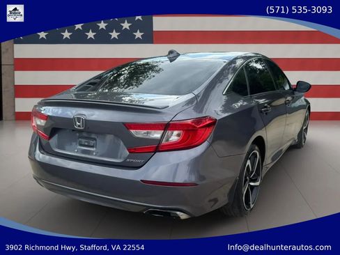 Used 2018 Honda Accord Sport image 5
