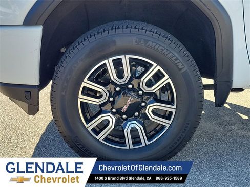 Used 2021 GMC Sierra 2500 AT4 w/ AT4 Premium Plus Package image 19