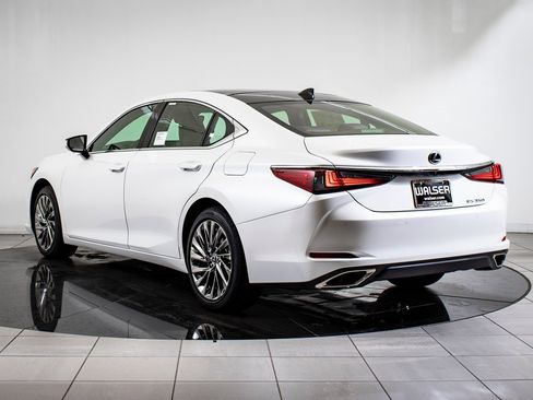 New 2025 Lexus ES 350 Ultra Luxury image 11