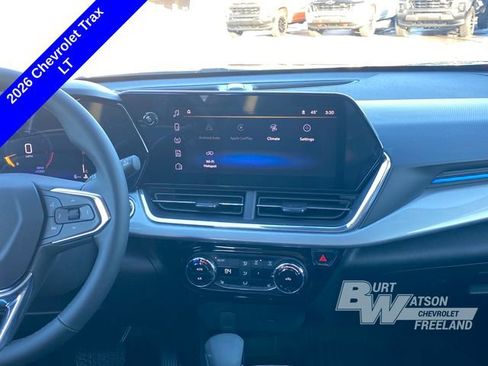 New 2026 Chevrolet Trax LT w/ Driver Confidence Package image 20