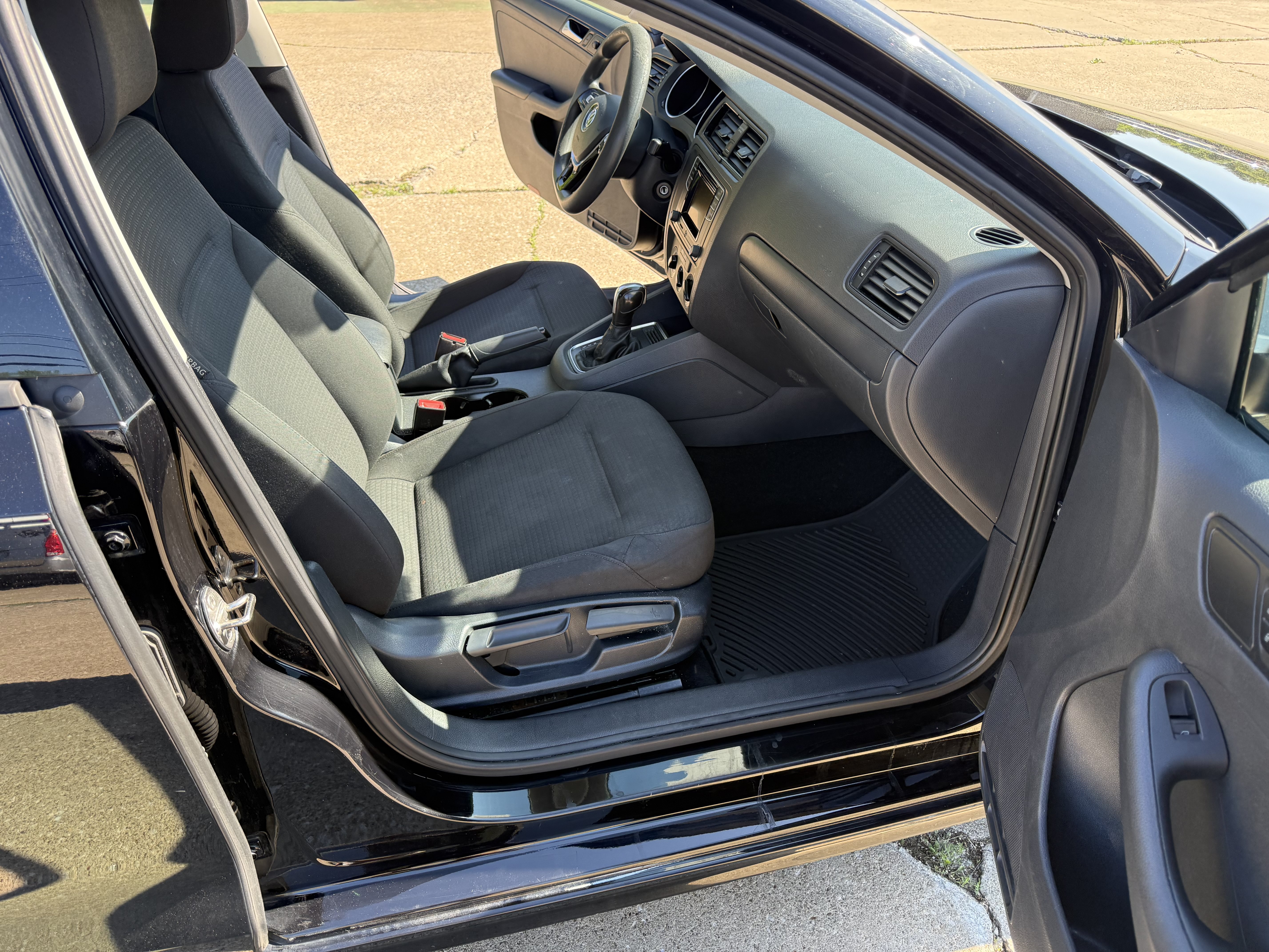 Used 2016 Volkswagen Jetta S FWD image 12