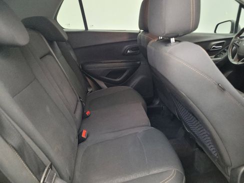 Used 2020 Chevrolet Trax LS w/ Tint and Cruise Package FWD image 19