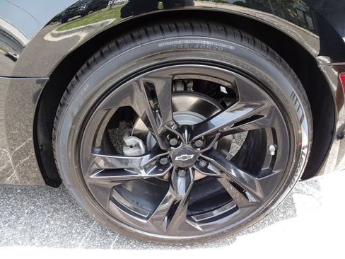 Used 2022 Chevrolet Camaro LT w/ RS Package RWD image 29