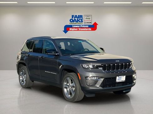 New 2025 Jeep Grand Cherokee Limited w/ Luxury Tech Group II image 1