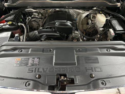 Used 2015 Chevrolet Silverado 2500 LT w/ LT Convenience Package image 32