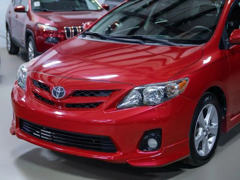 Used 2011 Toyota Corolla S image 5