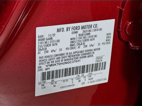 Certified 2022 Ford Explorer XLT w/ Equipment Group 202A image 23