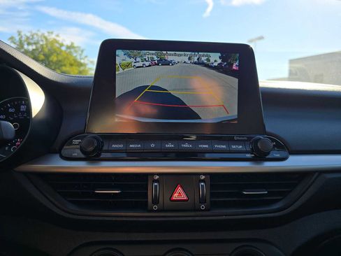 Used 2021 Kia Forte LXS image 27