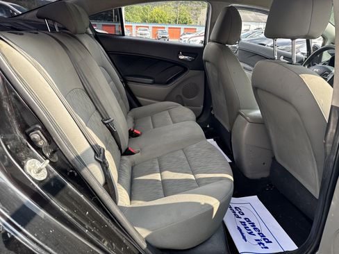 Used 2016 Kia Forte LX FWD image 21