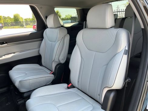Used 2025 Hyundai Palisade SEL FWD image 24