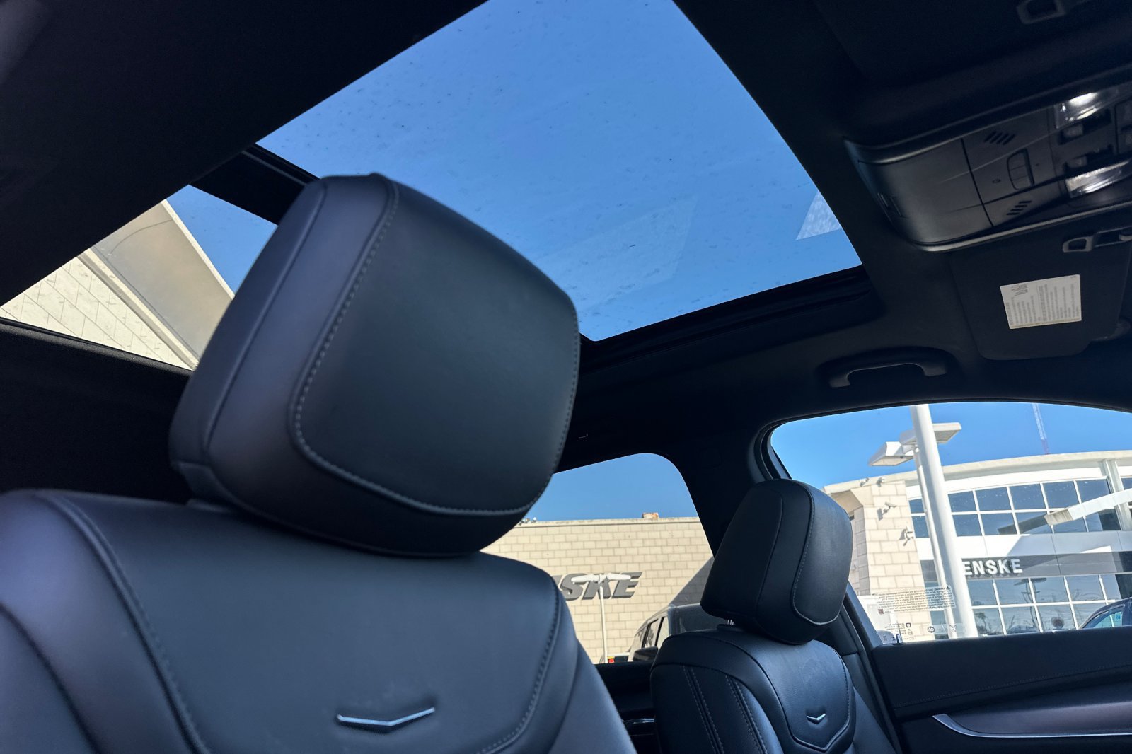 Used 2024 Cadillac XT6 Luxury FWD image 21