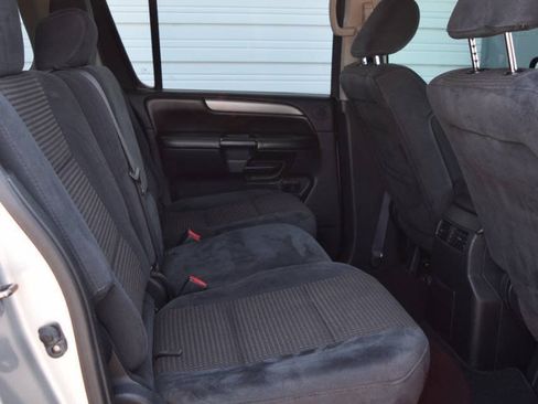 Used 2014 Nissan Armada SV AWD/4WD image 38