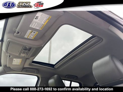 Used 2019 Nissan Frontier SL image 14