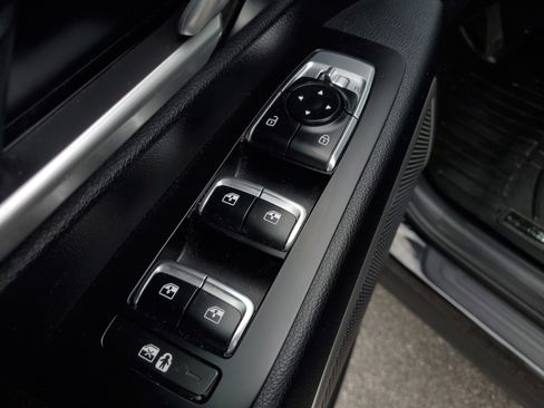 Used 2020 Kia Telluride S w/ S 8 Passenger Seating Package FWD image 19