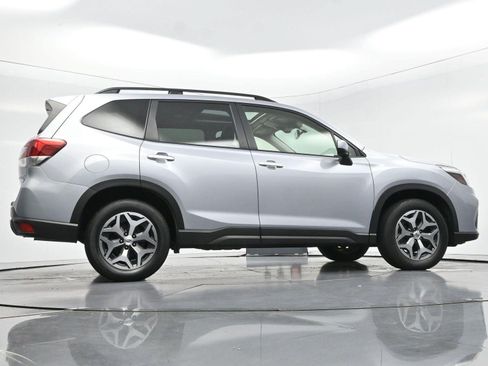 Used 2020 Subaru Forester Premium AWD/4WD image 48